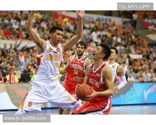 重庆排球队以57分领跑奥运会积分榜展现强大实力和团队精神